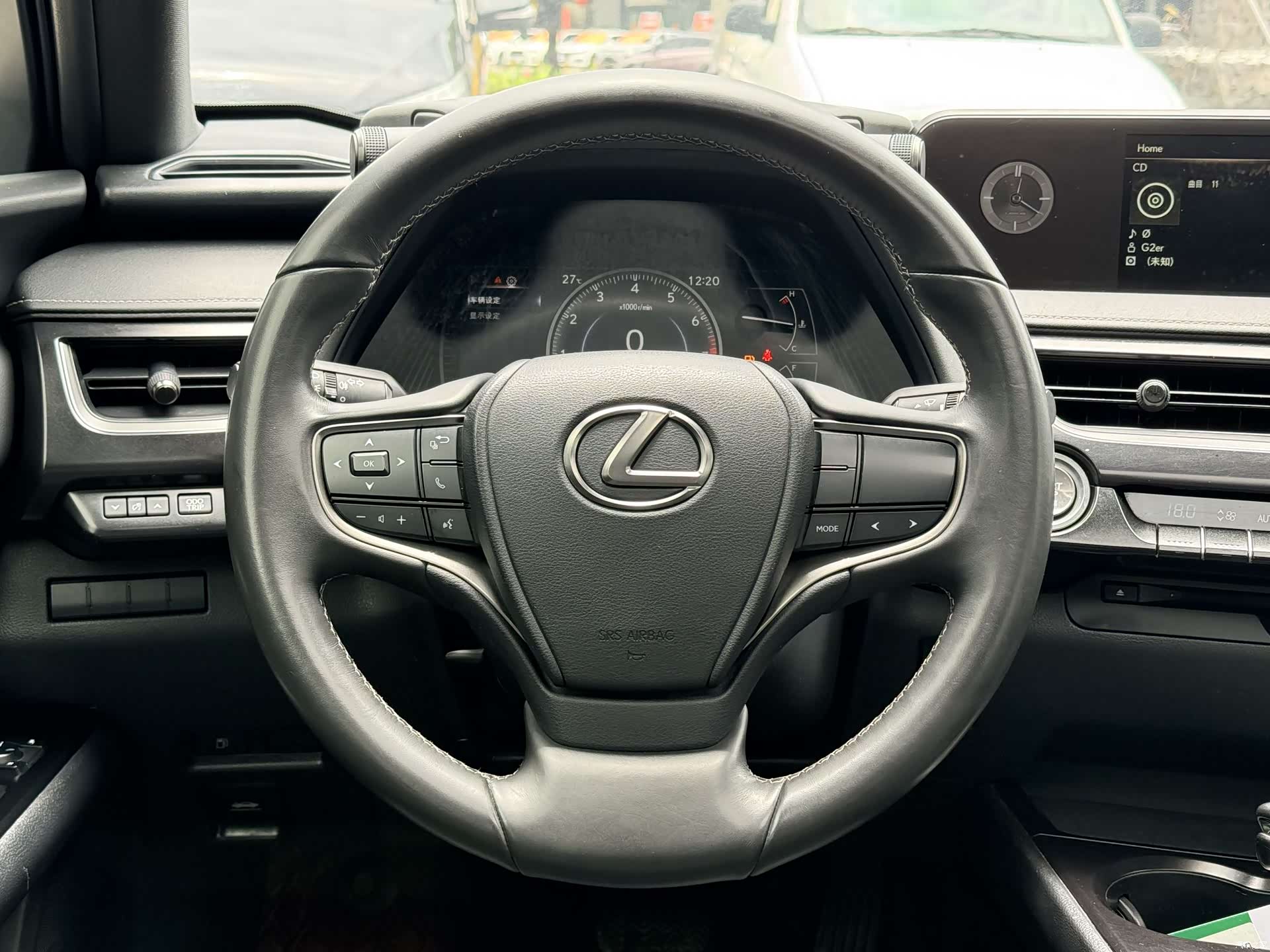 Lexus UX, 2022 11