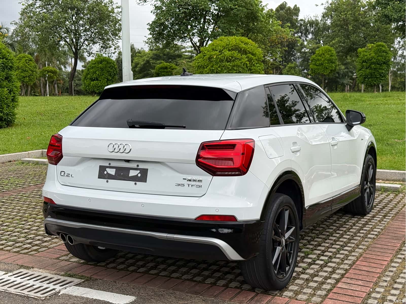 Audi Q2L, 2019 4