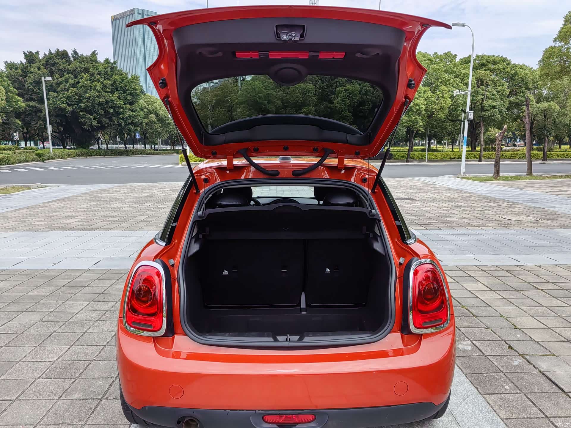 Mini ONE, 2018 11