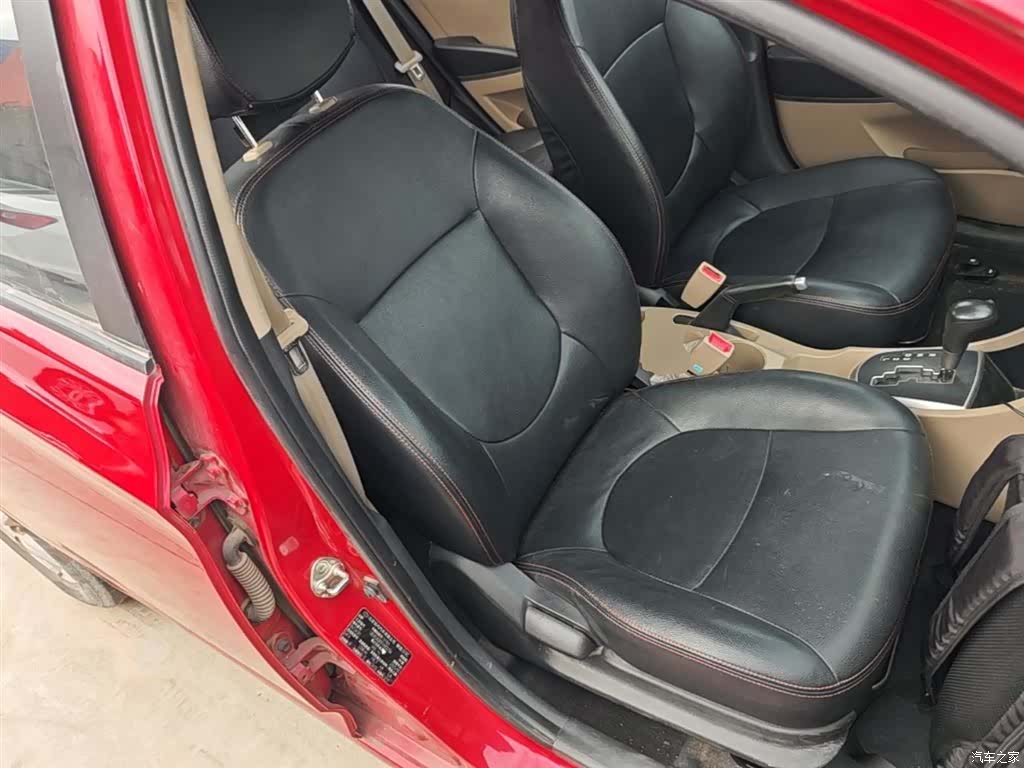Hyundai GLS, 2015 25