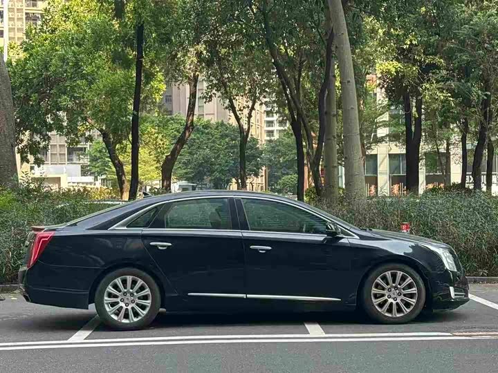 Cadillac XTS 2014 28T Люкс