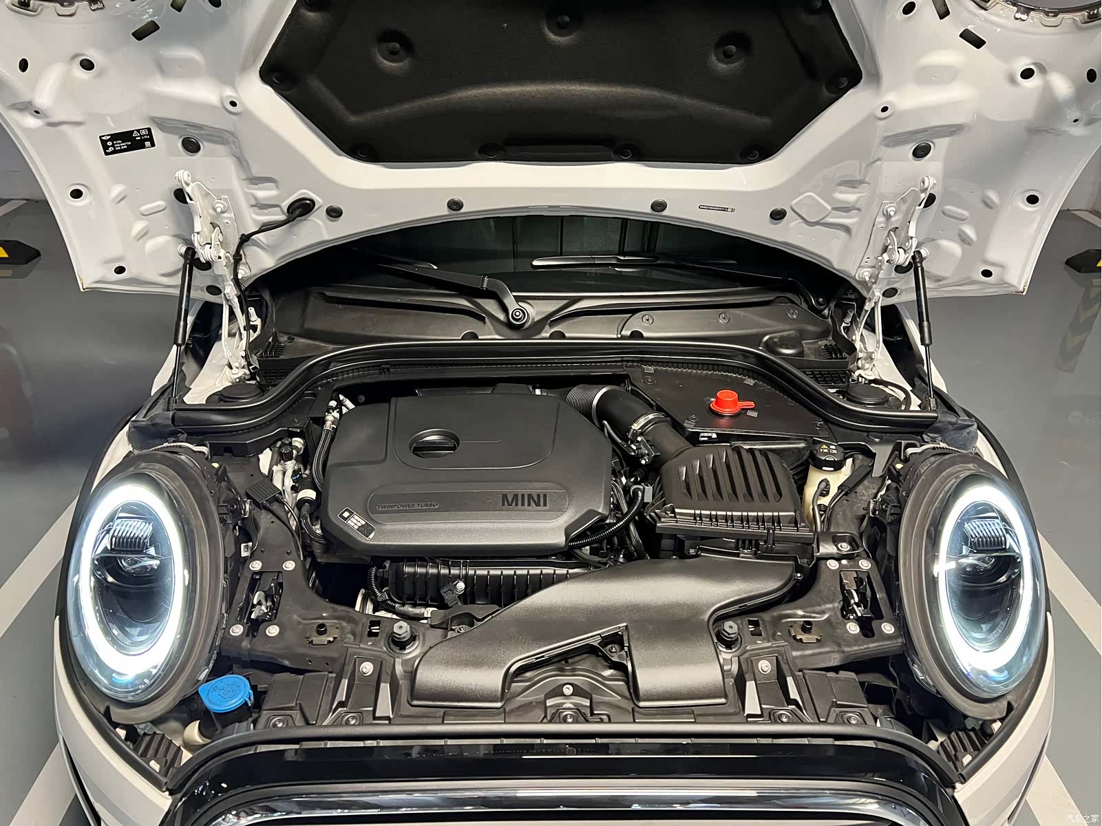 Mini Cooper, 2024 14
