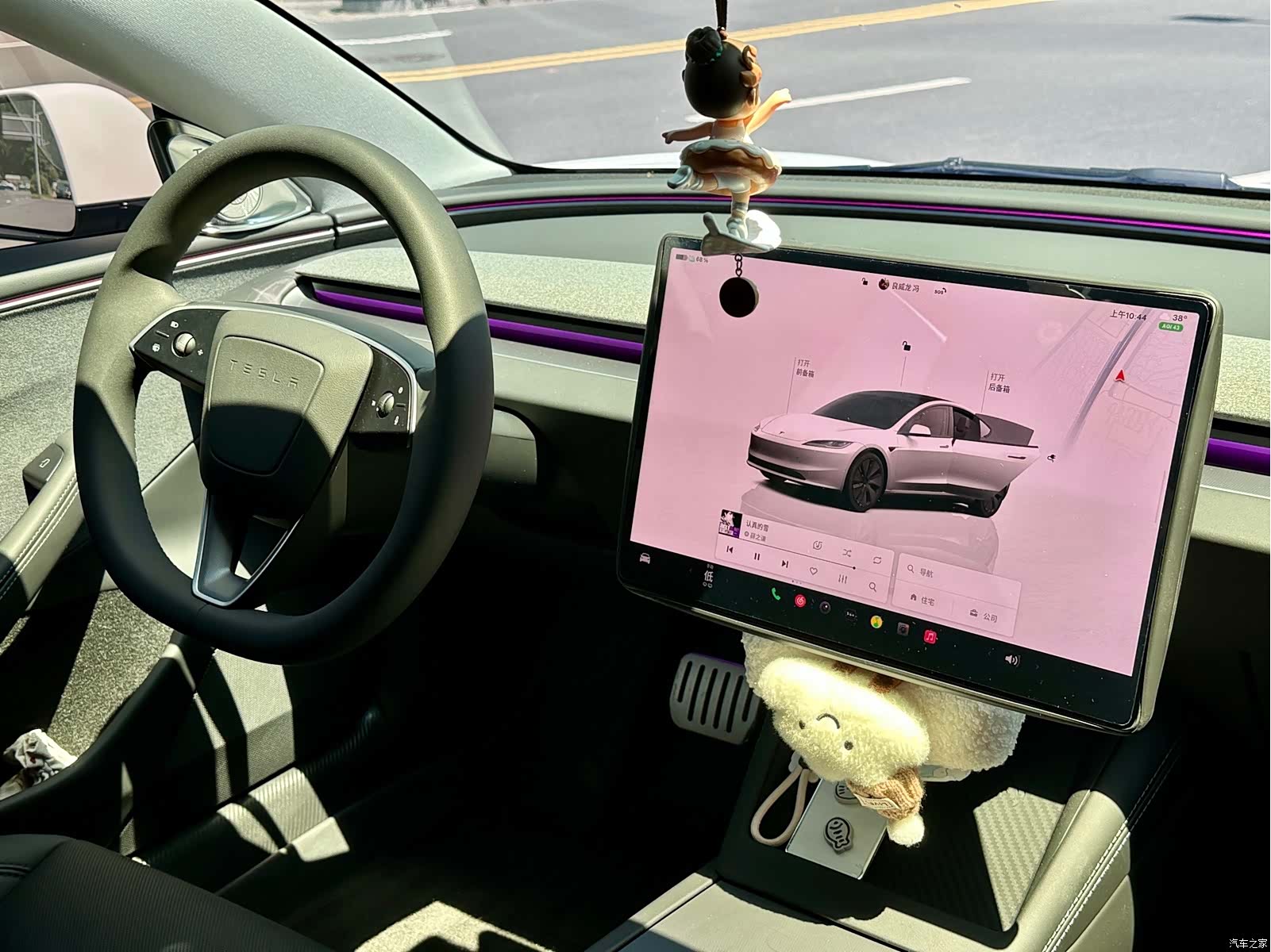 Tesla Model 3, 2026 12