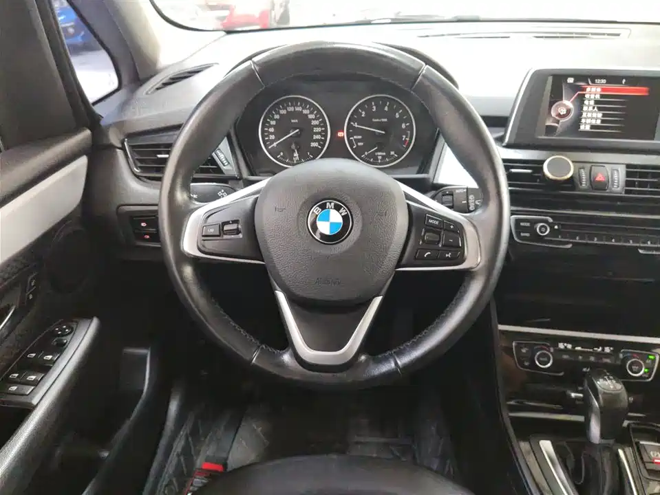 BMW 2 series multifunctional station wagon