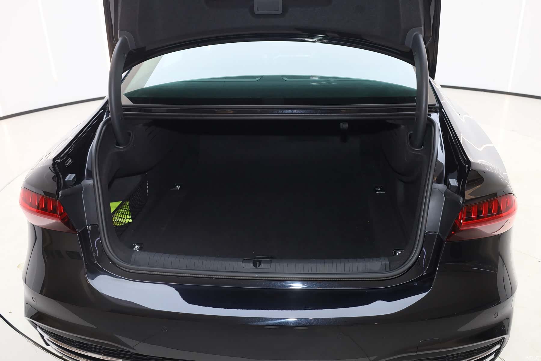 Audi A7L, 2024 27
