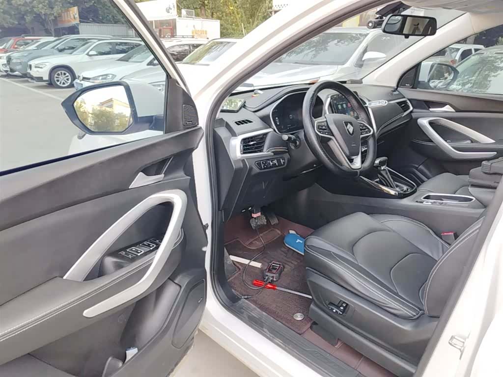 Wuling 530, 2020 16