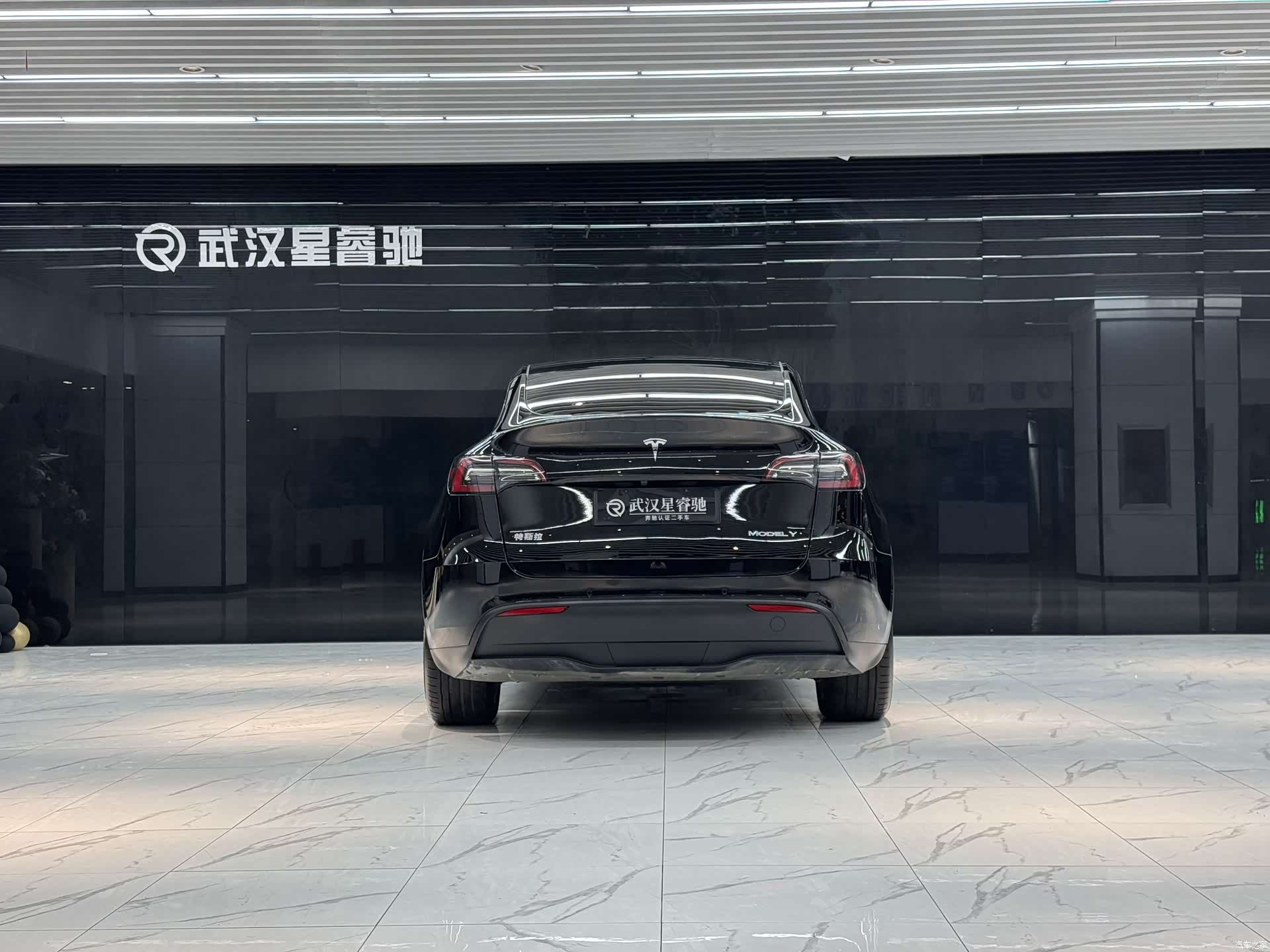 Tesla Model Y, 2021 4