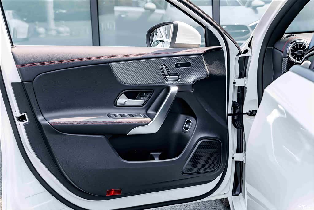 Mercedes-Benz A-Class, 2026 16