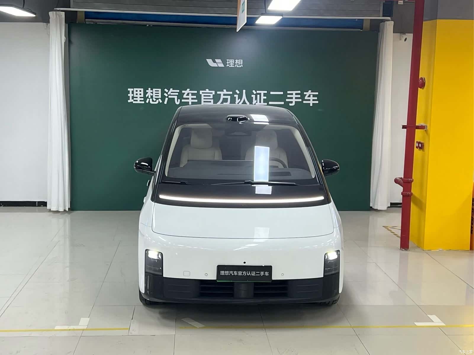 Li Auto MEGA, 2025 2