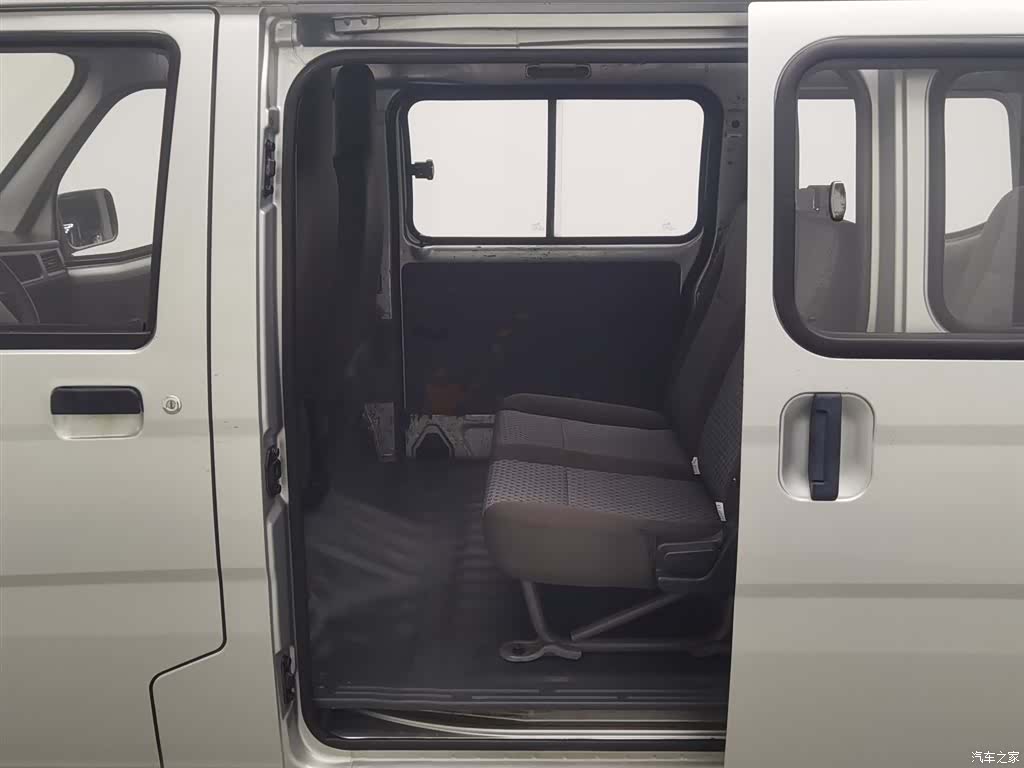 Wuling VI, 2020 15