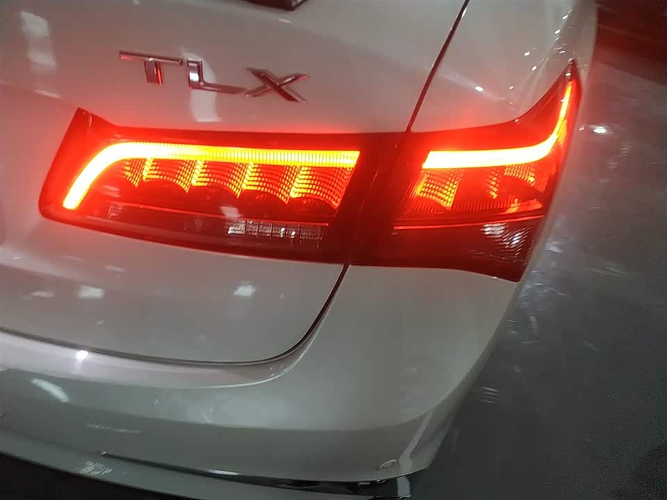 Acura TLX-L