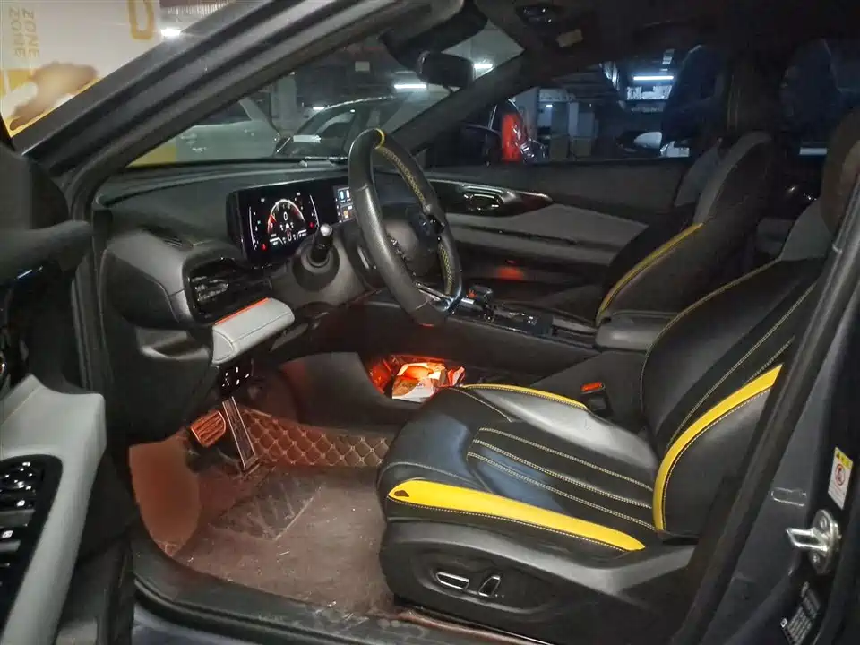 Trumpchi Shadow Leopard