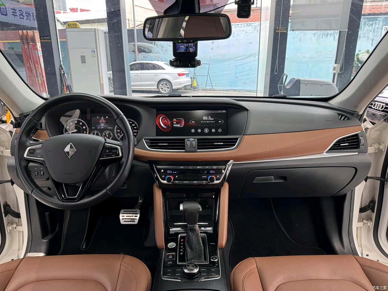 Borgward BX7, 2017 9