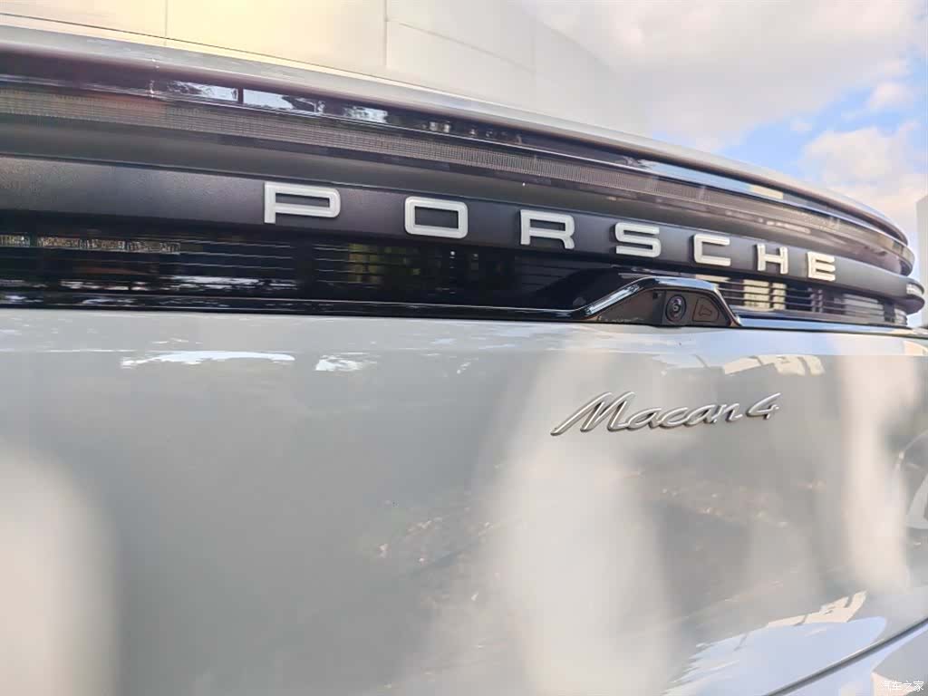 Porsche Macan, 2024 15