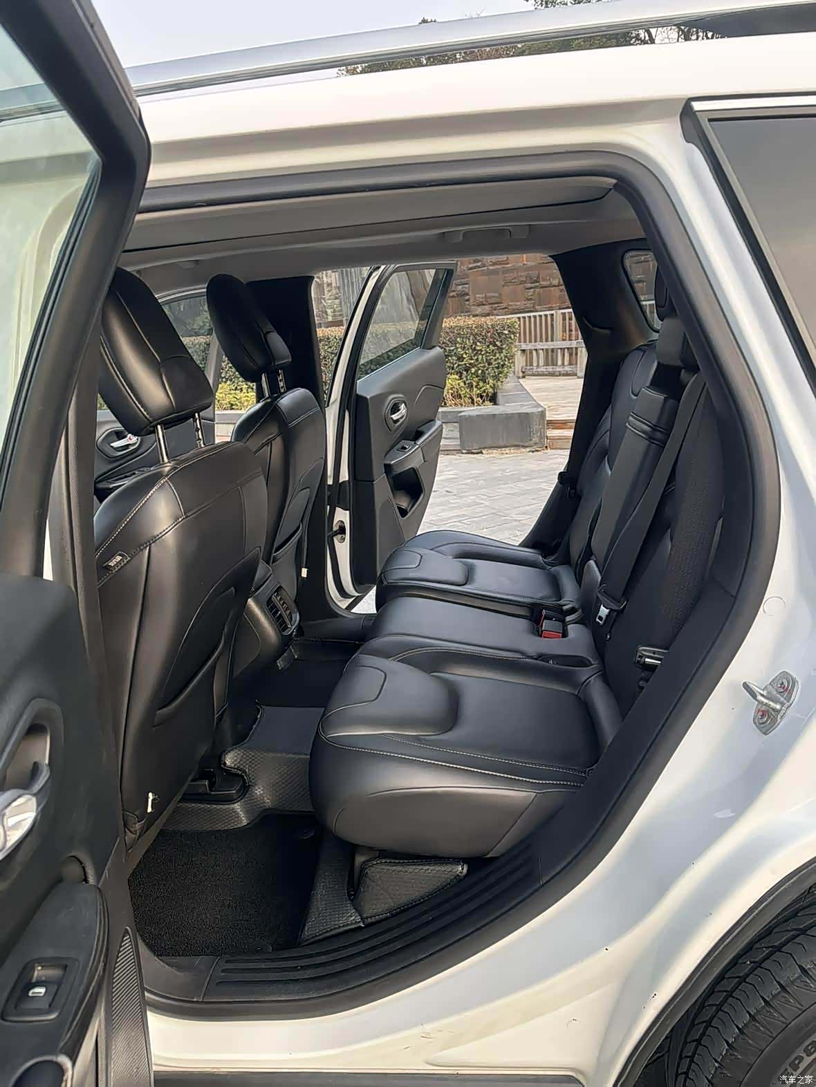 Jeep Cherokee, 2015 17