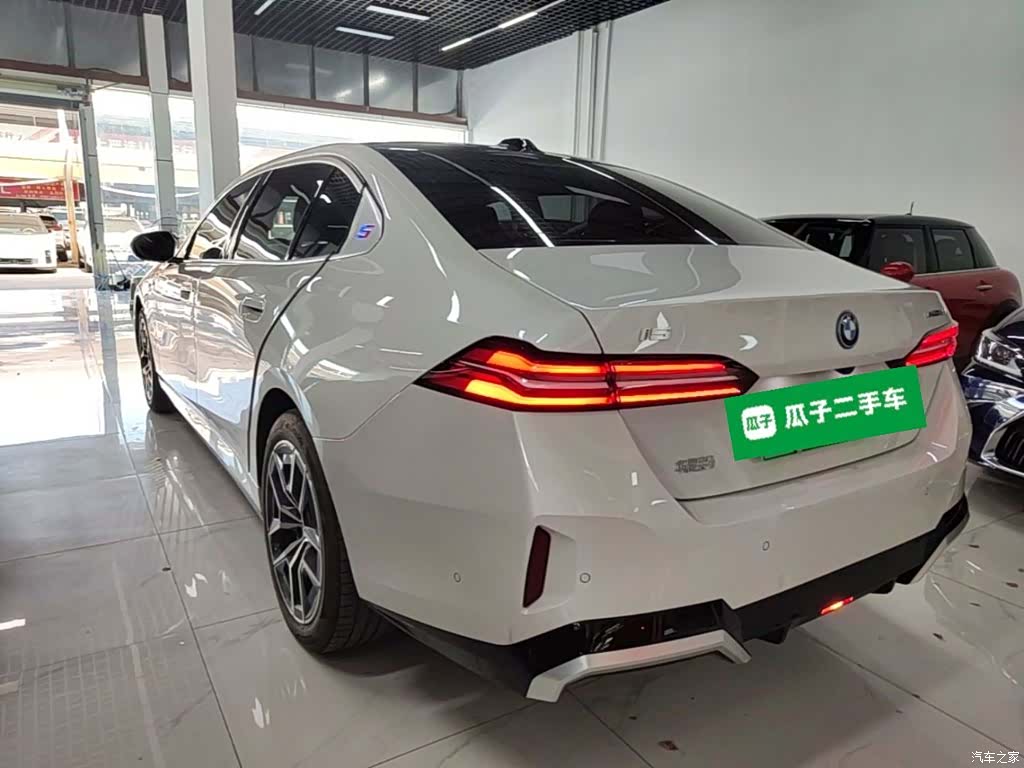 BMW i5, 2025 все фото