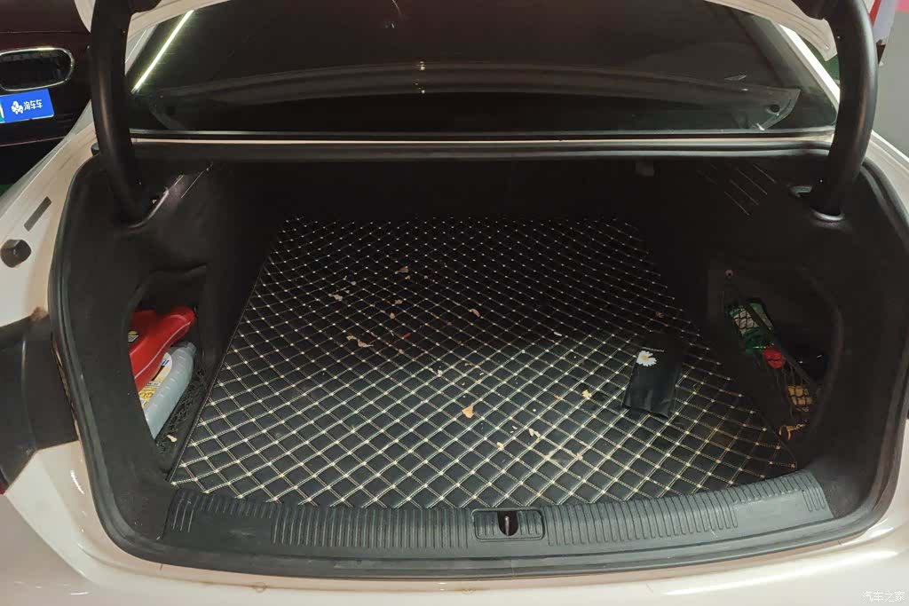Audi A4L, 2017 4