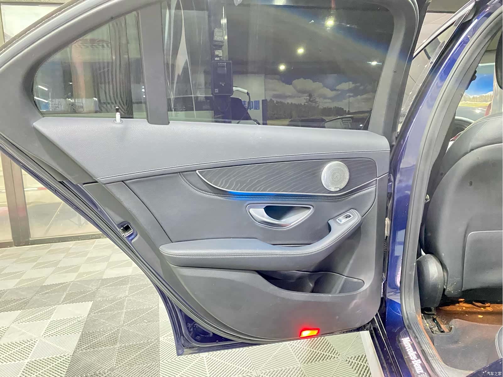 Mercedes-Benz C-Class, 2017 13