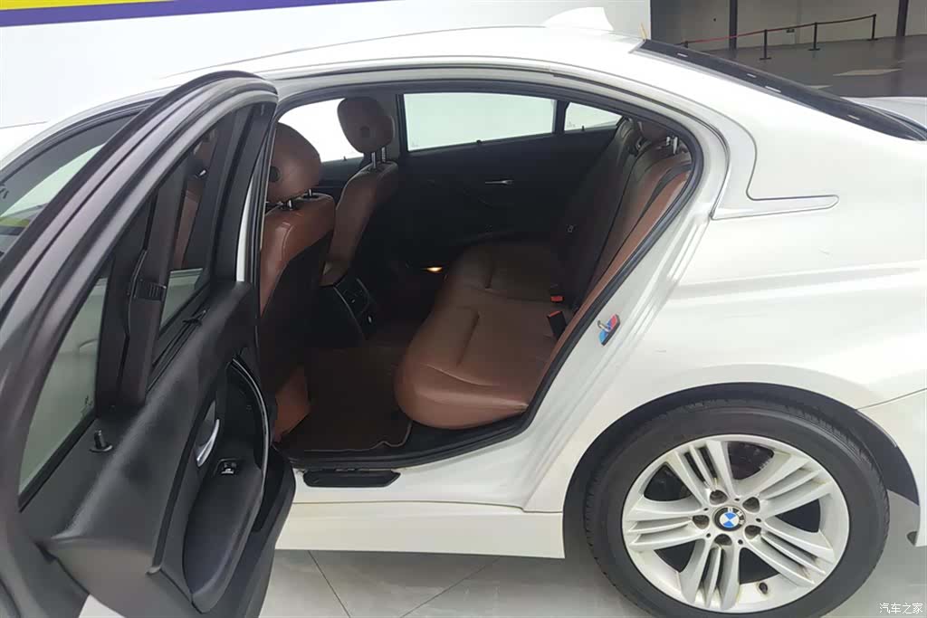 BMW 3 Series, 2017 11