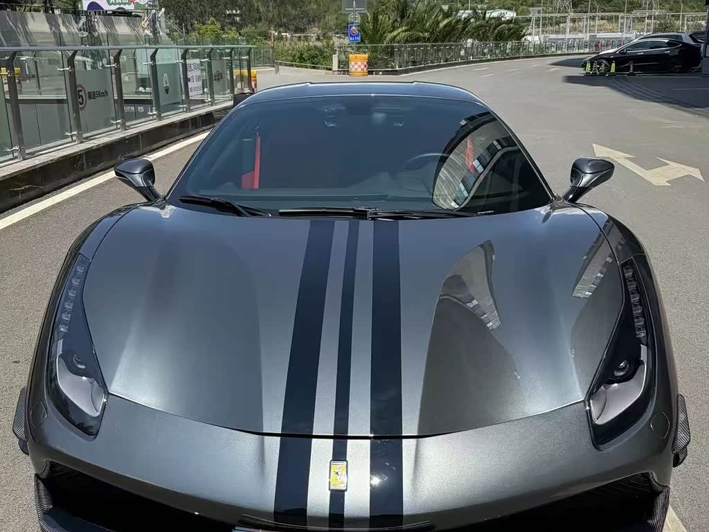 Ferrari 488