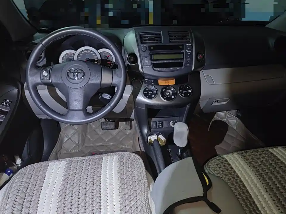 Toyota RAV4 Rongfang