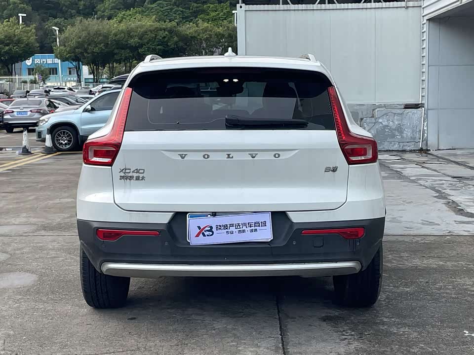 Volvo XC40