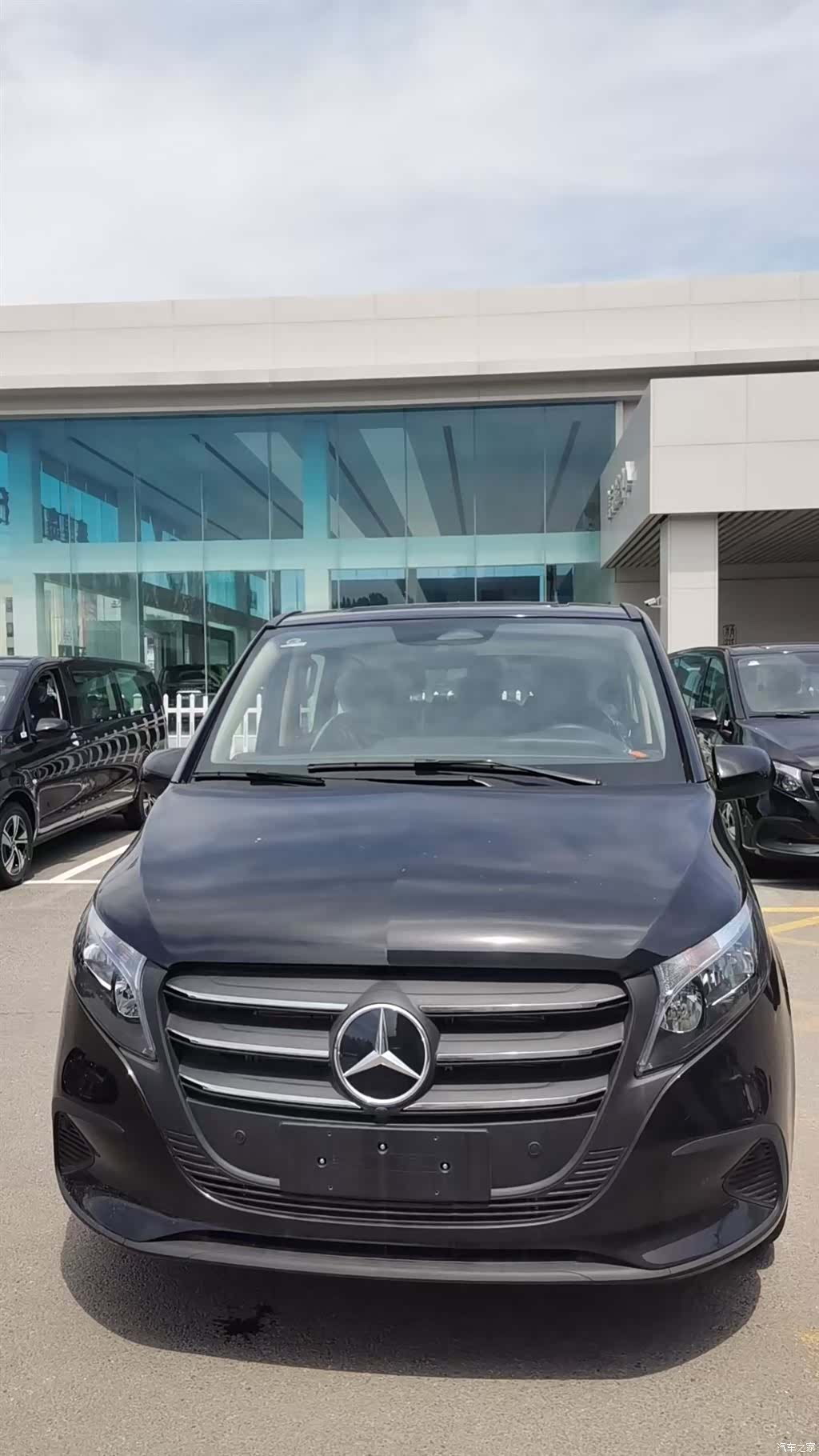 Mercedes-Benz 7, 2026 1