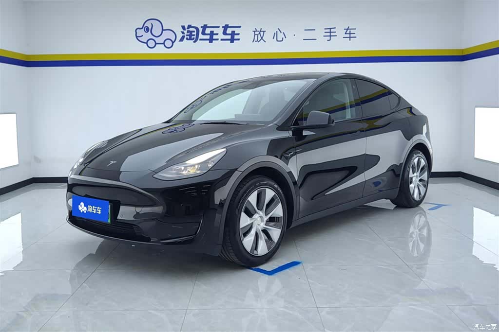 Tesla Model Y, 2022 1