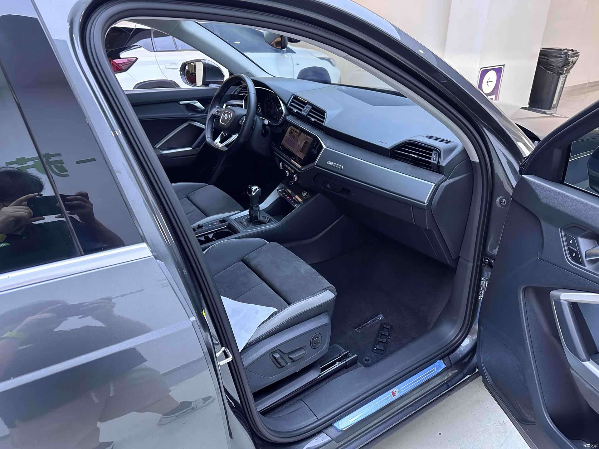 Audi Q3, 2023 11