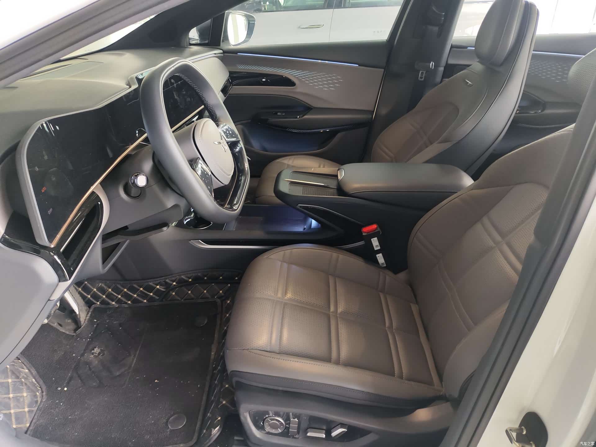 Hongqi H7, 2024 11