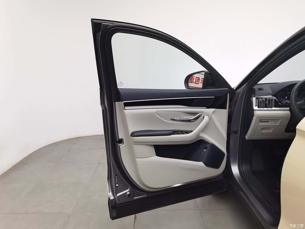 BYD Song, 2022 8