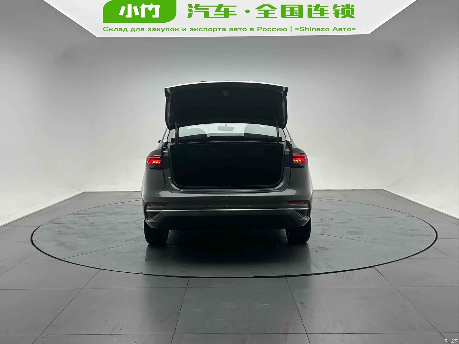 Geely Emgrand, 2022 все фото