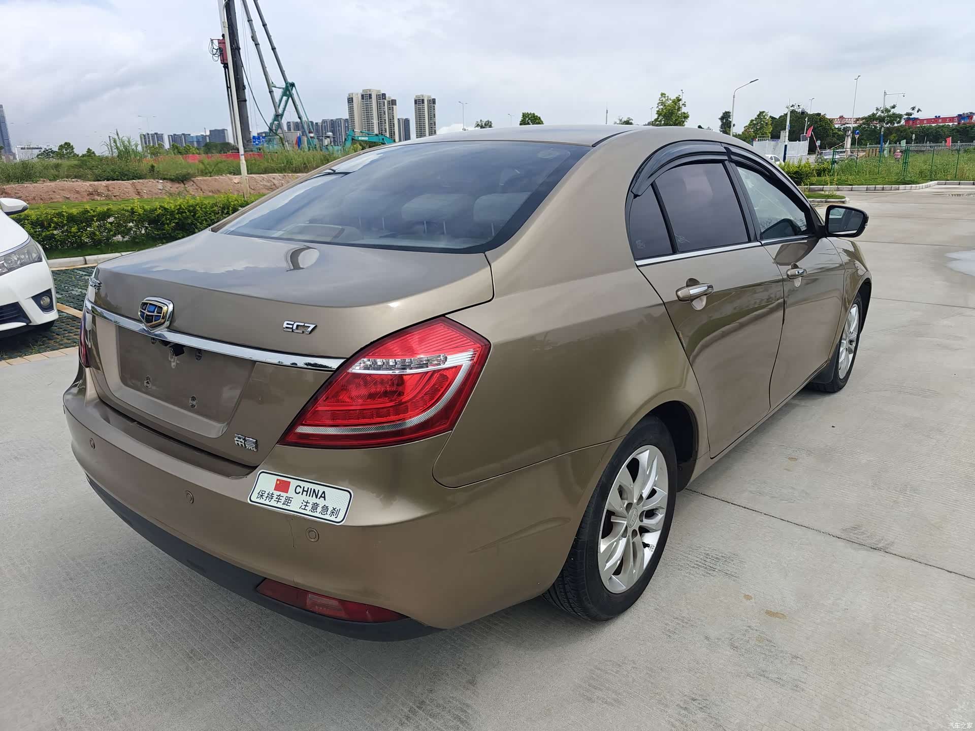 Geely Emgrand, 2015 6