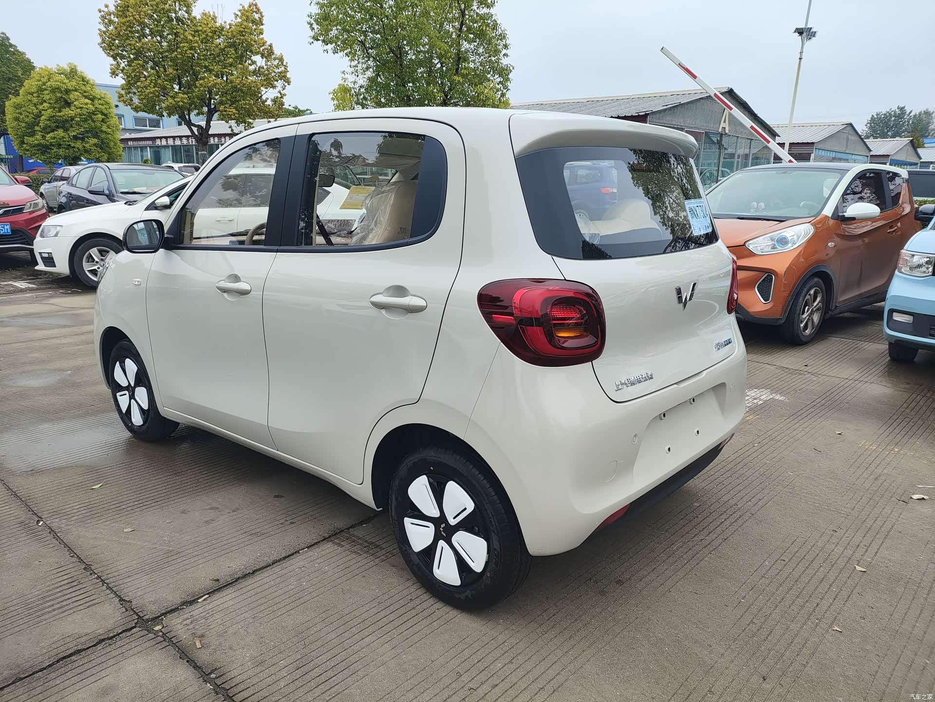 Wuling MINIEV, 2026 7
