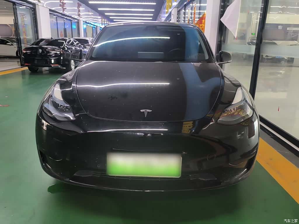 Tesla Model Y, 2024 3