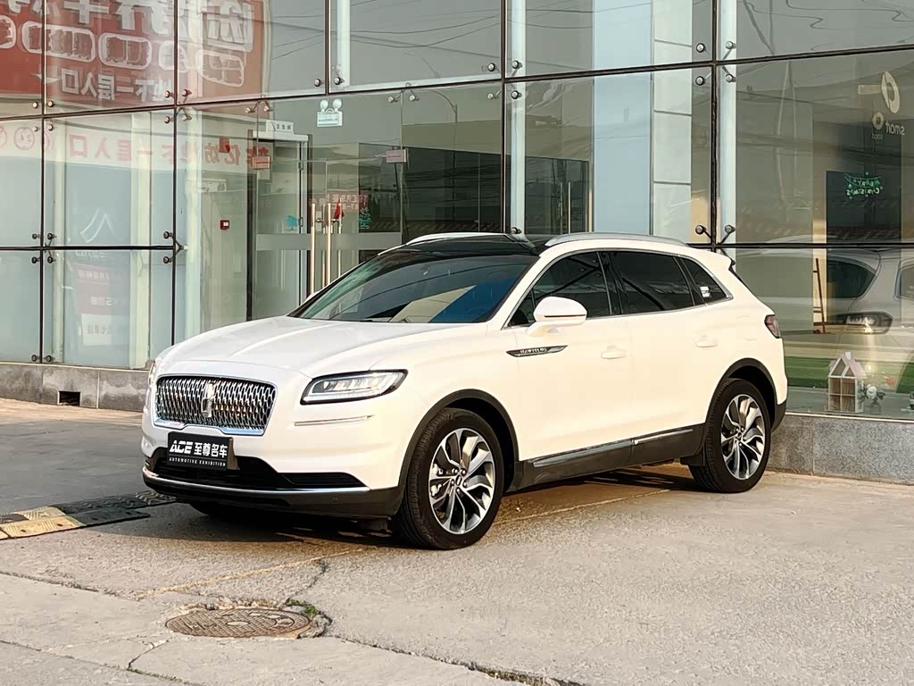 Lincoln Nautilus 2021 2.0T Premium