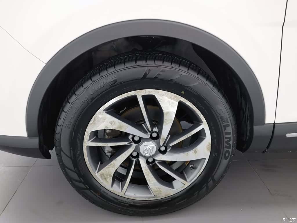 Wuling 560, 2016 17