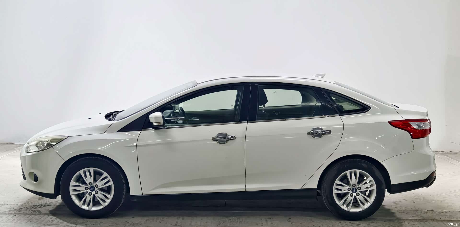 Ford Focus, 2013 7