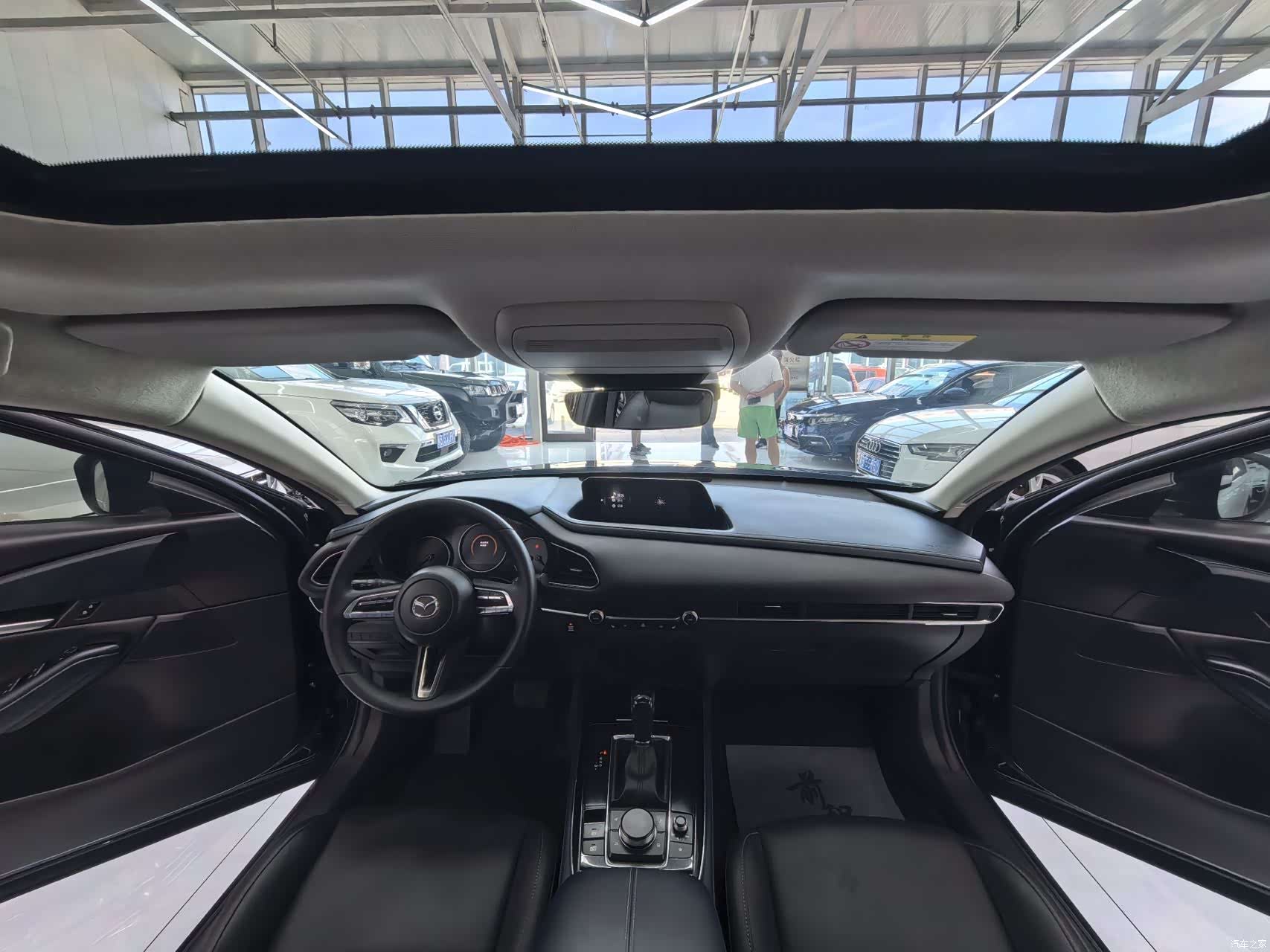 Mazda CX-30, 2022 18