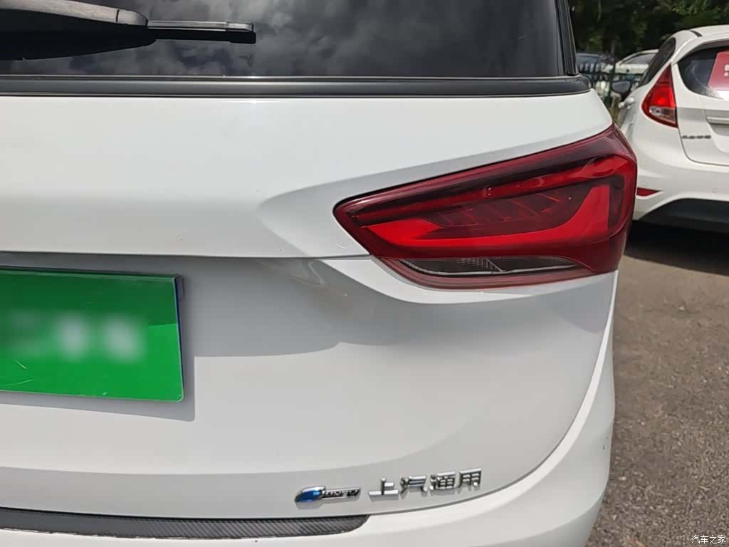 Buick GL6, 2021 8