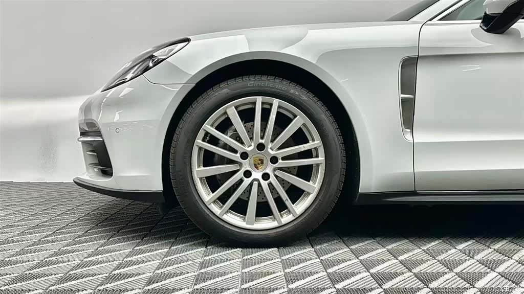 Porsche Panamera, 2018 8
