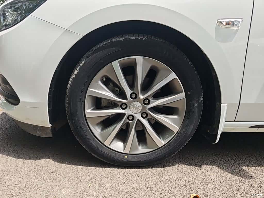 Buick GL6, 2021 23