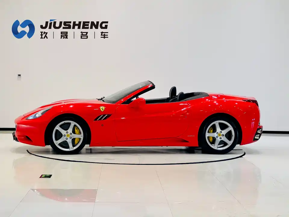 Ferrari California T
