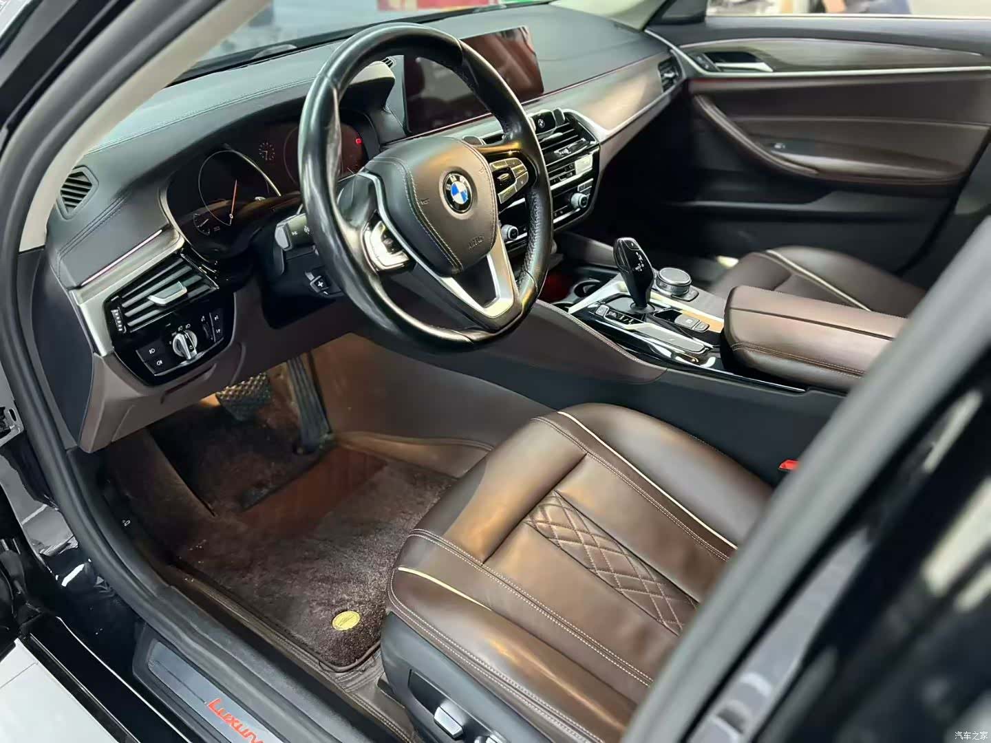 BMW 5 Series, 2019 4