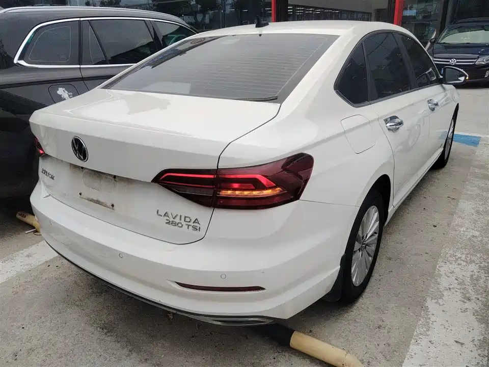 Volkswagen Lavida