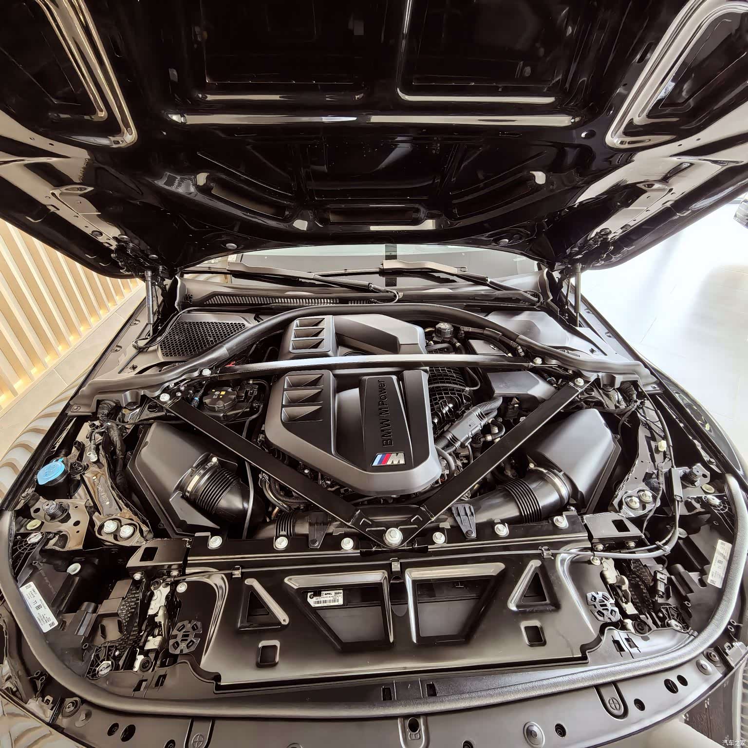 BMW M2, 2025 все фото