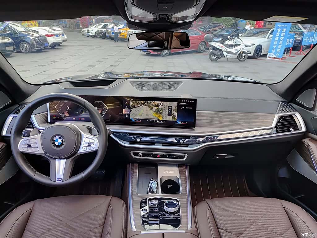 BMW X5, 2024 10