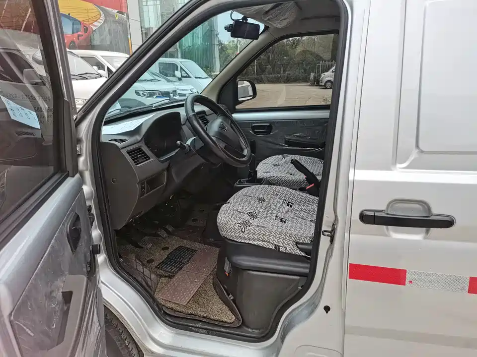 Wuling Wuling Rongguang S