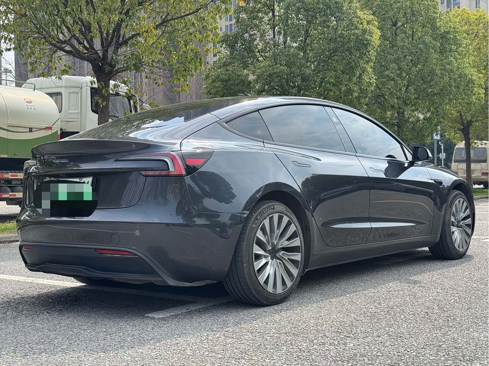 Tesla Model 3, 2024 13