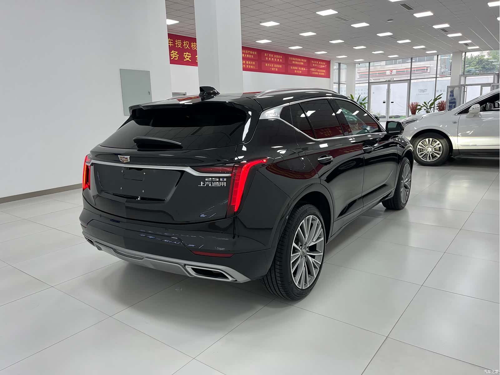 Cadillac GT4, 2024 15